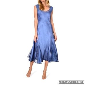 Komarov lace panel Evening Dress In Navy Blue